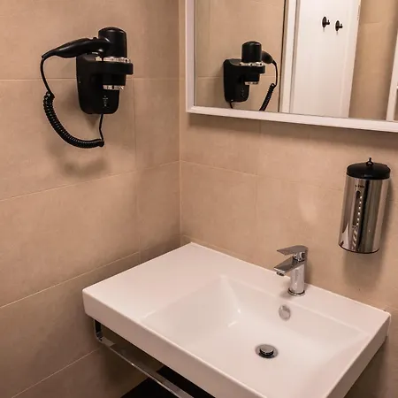 Pansion Risnjak Hotel