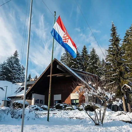 Hotel Pansion Risnjak Crni Lug